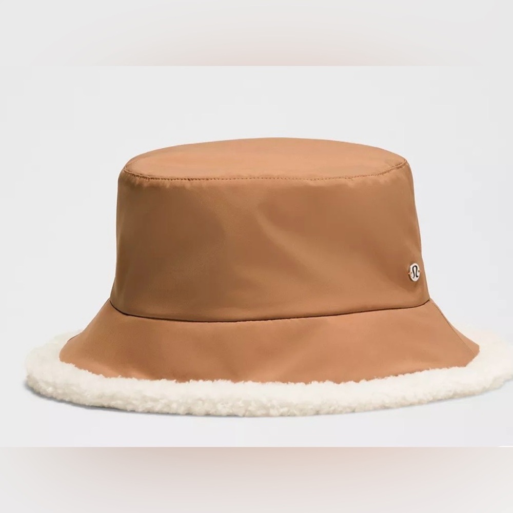 Lululemon Bouclé Fleece Reversible Bucket Hat Brown Ivory L/XL NWT - Picture 1 of 10